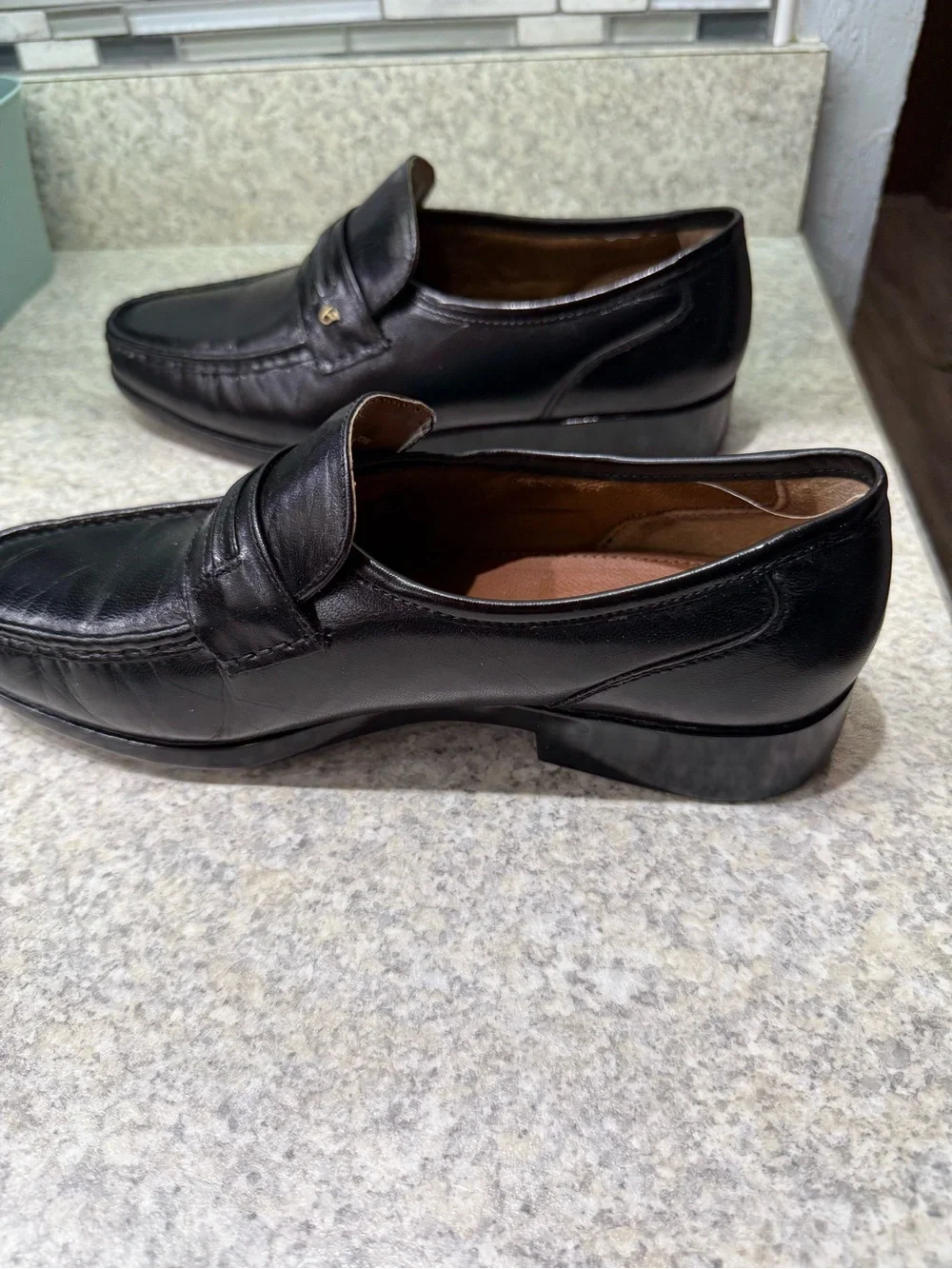 French Shriner Classic Black Leather Penny Loafers - Men's Dress Shoes size 11M